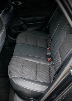 Kia Ceed cena 67900 przebieg: 117000, rok produkcji 2019 z Lubartów małe 121